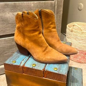 Dolce vita booties. Suede. Sz 7.5.